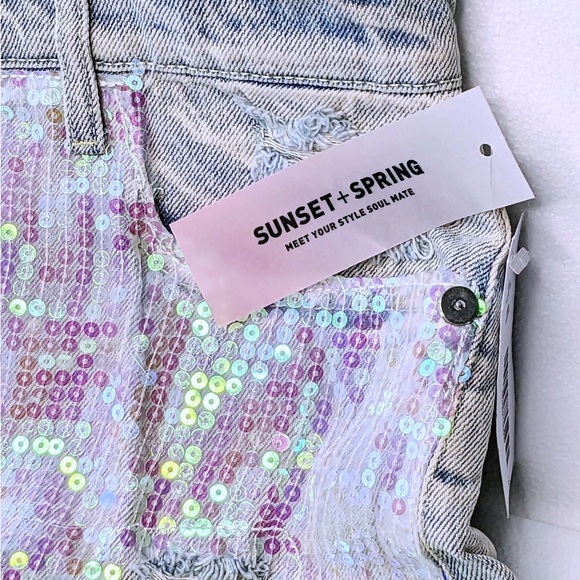 NWT SUNSET & SPRING SEQUINED DISTRESSED DENIM SHORTS - sz 28 - Picture 6 of 6